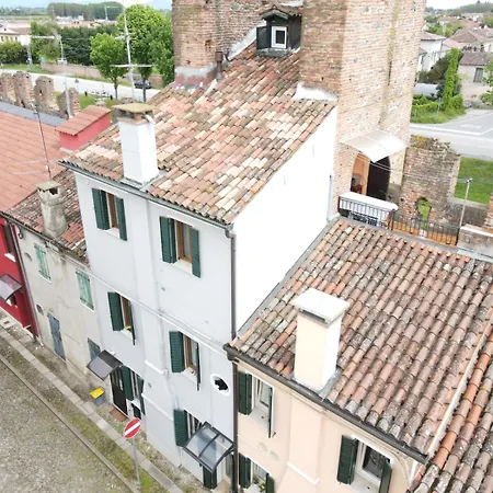 Il Torrione Di Lara Locazione Turistica 招待所