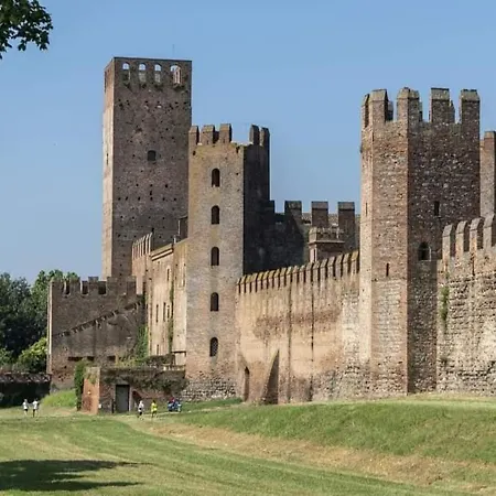 Il Torrione Di Lara Locazione Turistica Guest house